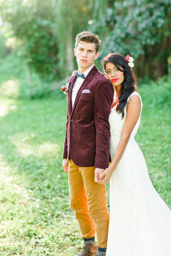 pomegranate-inspired-indie-wedding