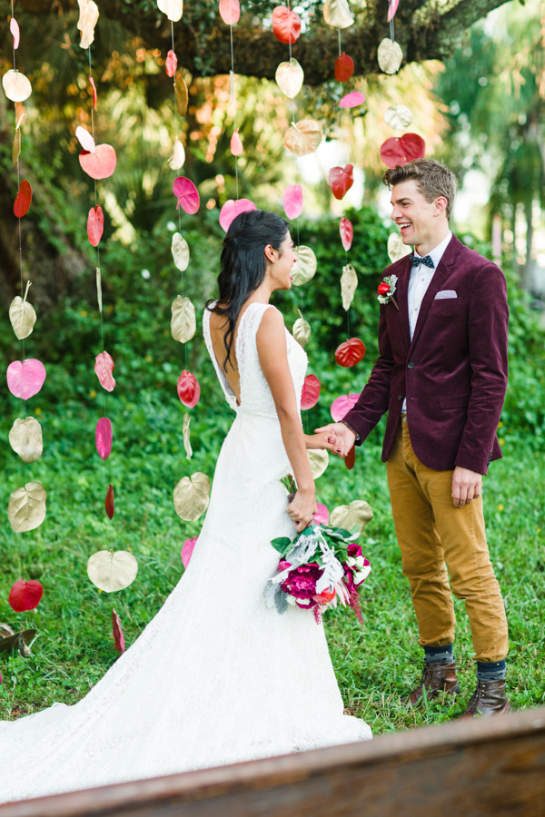 pomegranate-inspired-indie-wedding