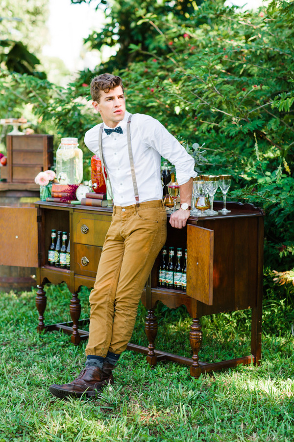 pomegranate-inspired-indie-wedding