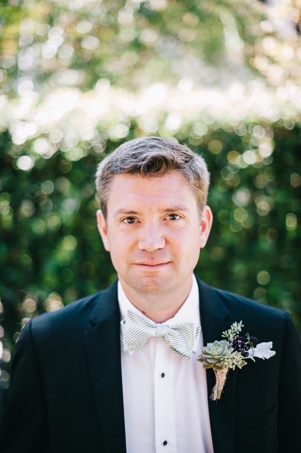 posh-purple-and-green-wedding