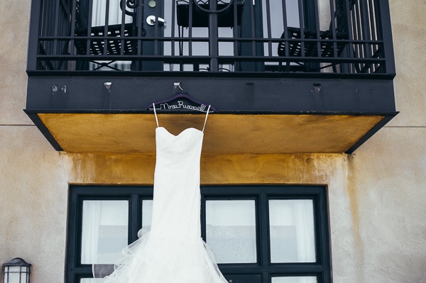posh-purple-and-green-wedding