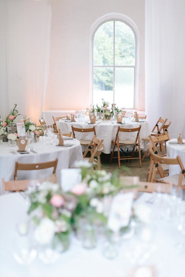 puppy-love-wedding-in-germany