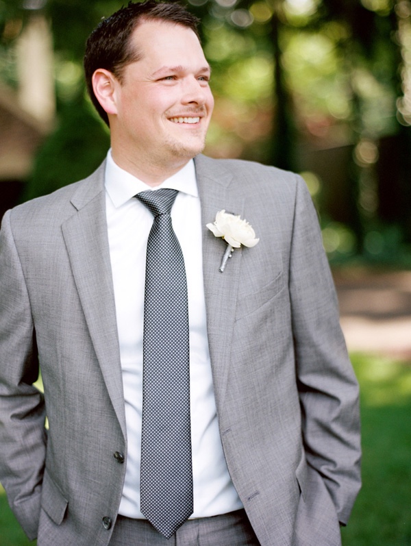 shades-of-grey-winery-wedding