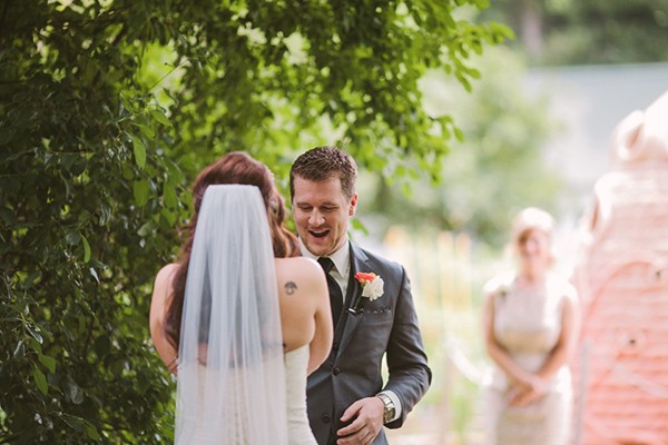 vintage-travel-themed-wedding