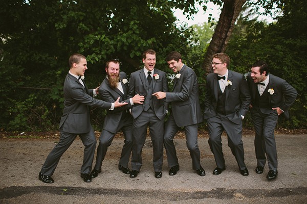 vintage-travel-themed-wedding