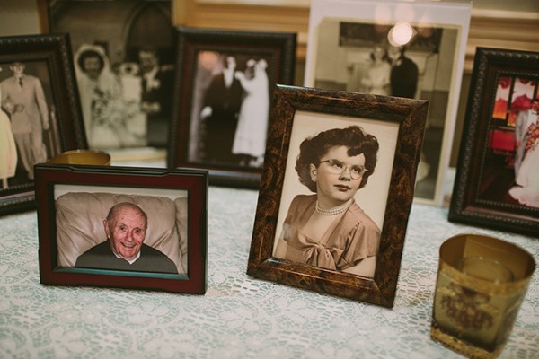 vintage-travel-themed-wedding