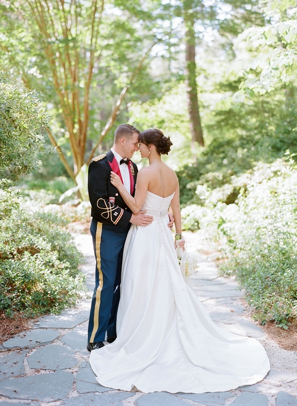 wedding-traditions-in-black-and-white