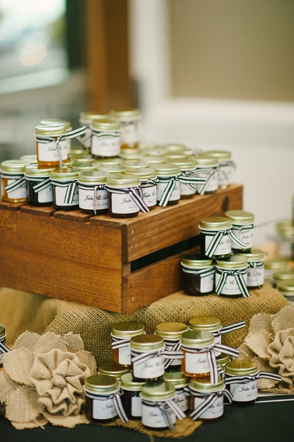 wedding-traditions-in-black-and-white
