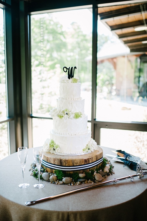 wedding-traditions-in-black-and-white