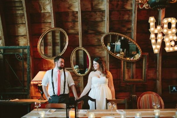 antiques-wedding-at-rubies-and-rust