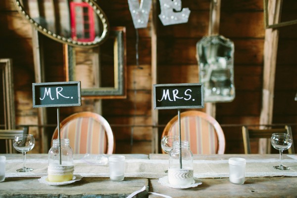 antiques-wedding-at-rubies-and-rust