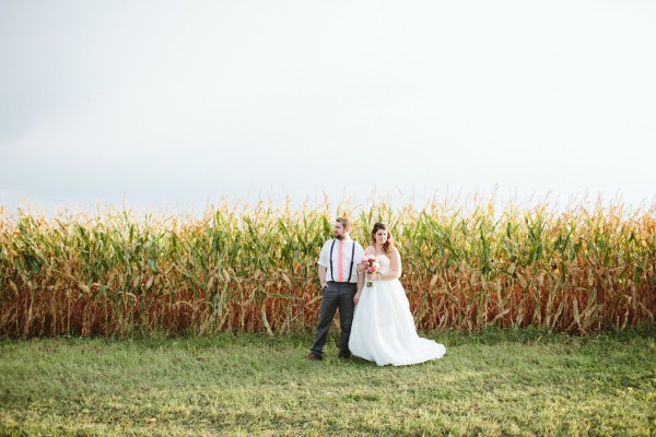 antiques-wedding-at-rubies-and-rust