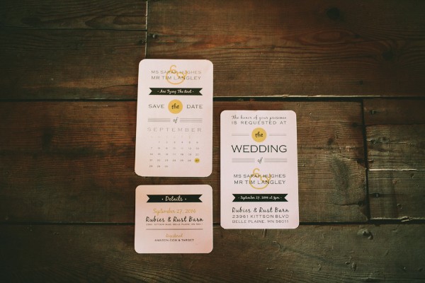 antiques-wedding-at-rubies-and-rust
