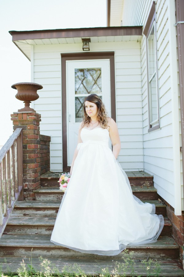 antiques-wedding-at-rubies-and-rust