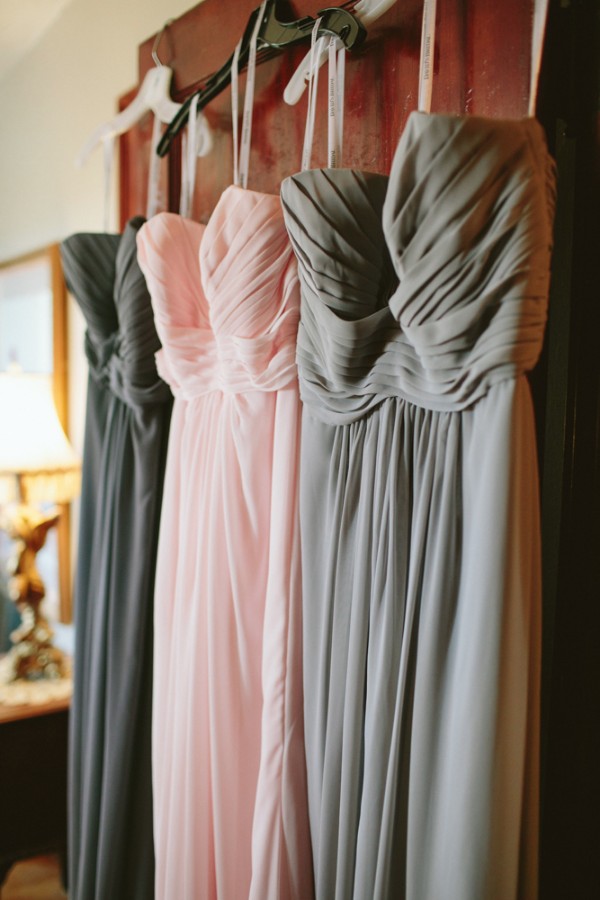 antiques-wedding-at-rubies-and-rust