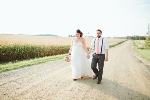 antiques-wedding-at-rubies-and-rust