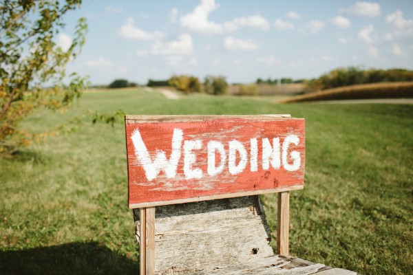 antiques-wedding-at-rubies-and-rust