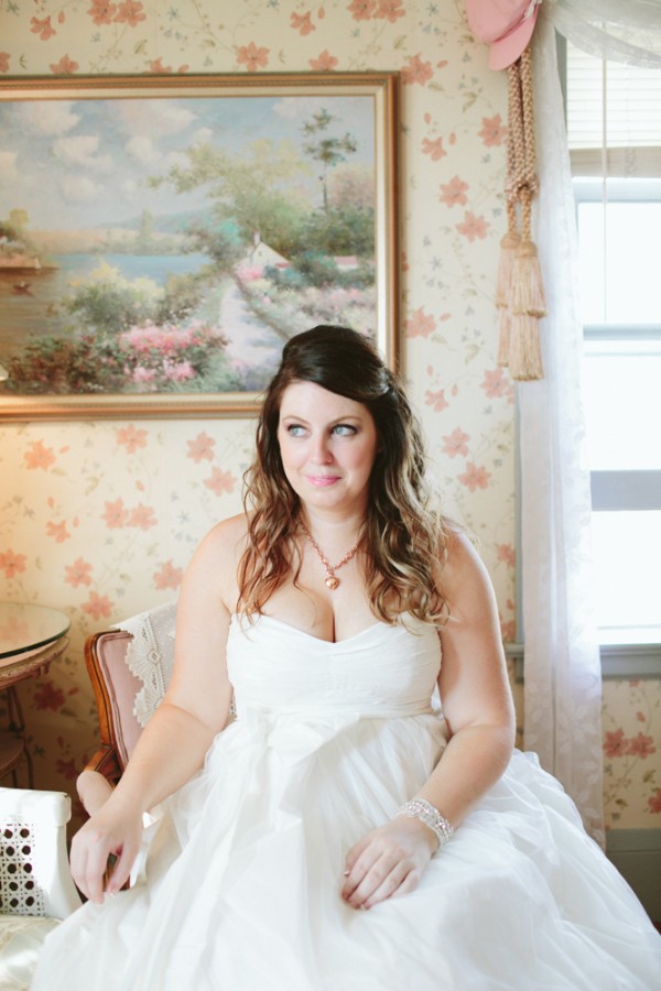 antiques-wedding-at-rubies-and-rust