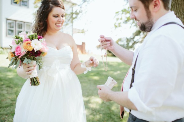 antiques-wedding-at-rubies-and-rust