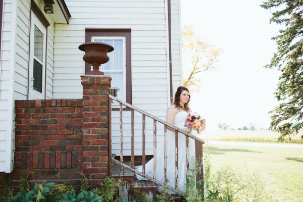 antiques-wedding-at-rubies-and-rust