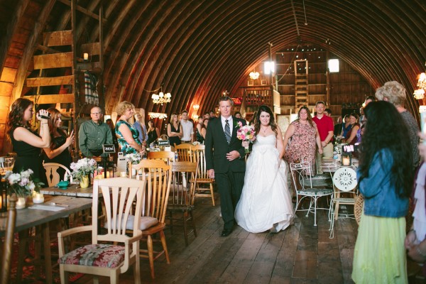 antiques-wedding-at-rubies-and-rust
