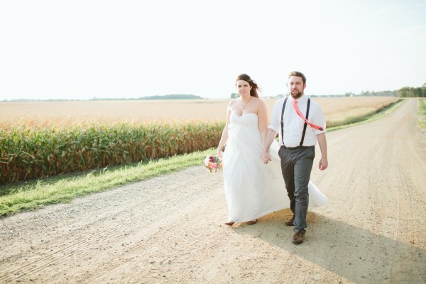 antiques-wedding-at-rubies-and-rust