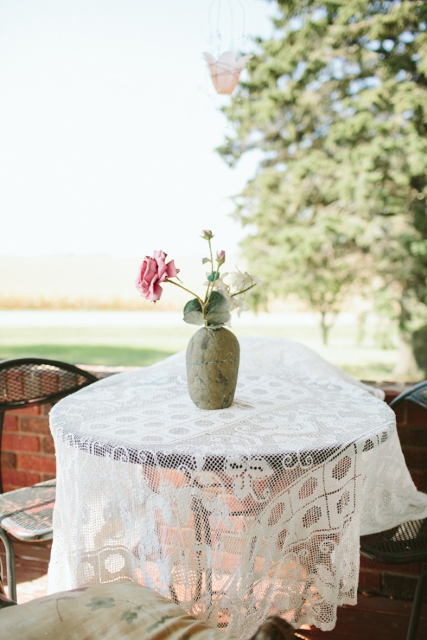 antiques-wedding-at-rubies-and-rust