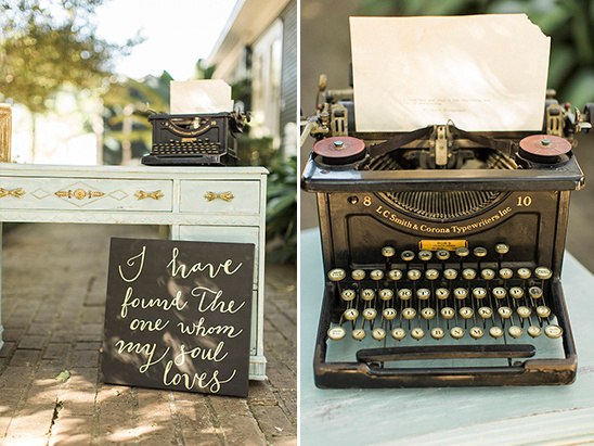 vintage typewriter wedding advice station @weddingchicks