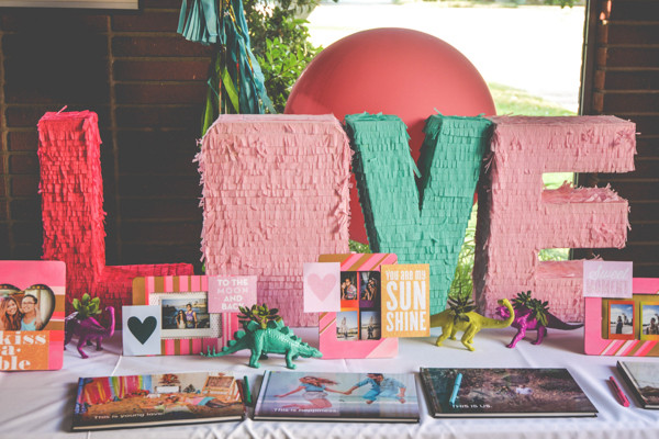 cant-get-enough-color-wedding