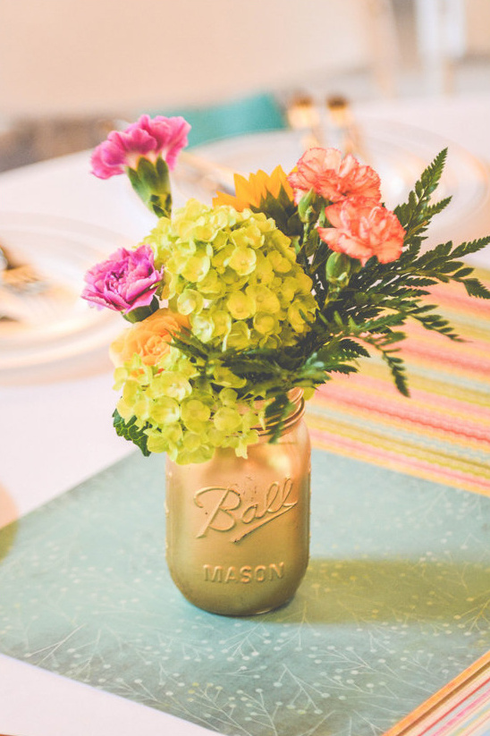 gold mason jar flower vase centerpiece @weddingchicks