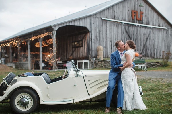 charming-rustic-fall-wedding