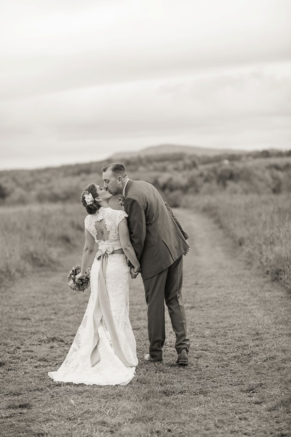 charming-rustic-fall-wedding