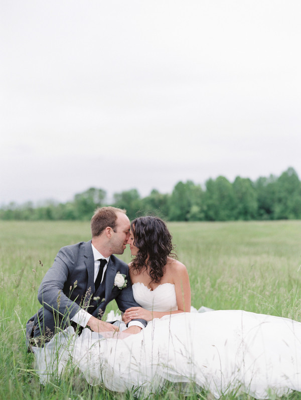 chic-family-farm-wedding