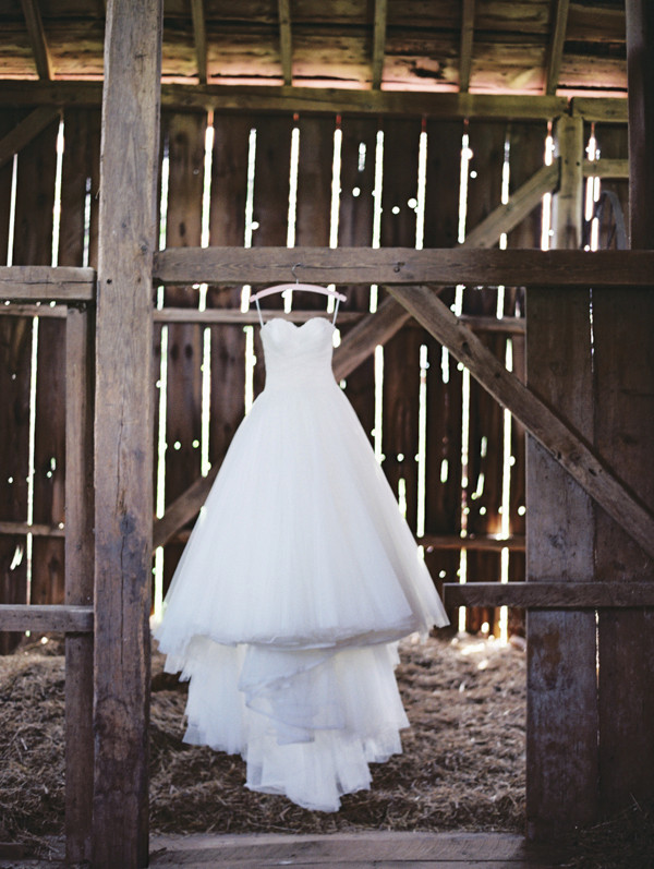 chic-family-farm-wedding