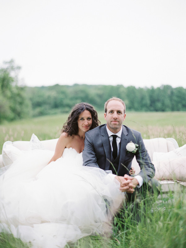 chic-family-farm-wedding