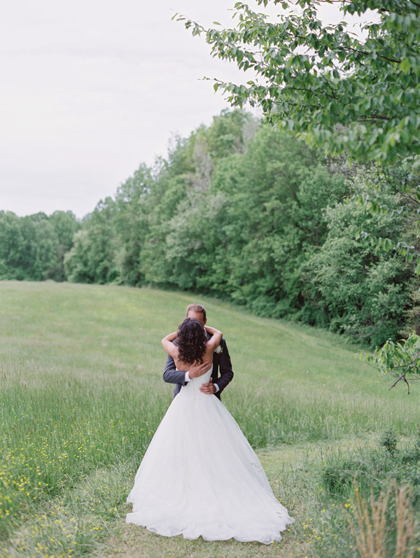 chic-family-farm-wedding