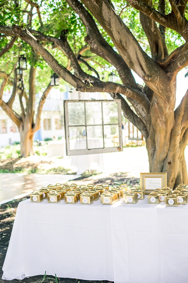 chill-out-beach-wedding