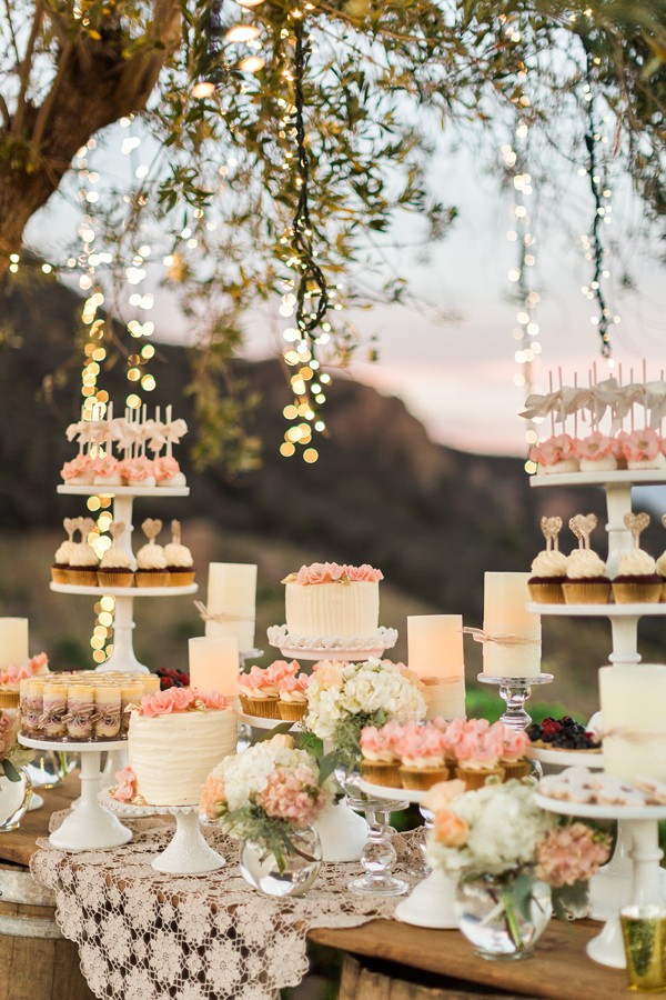 classy-ranch-wedding-in-gold-and-pink