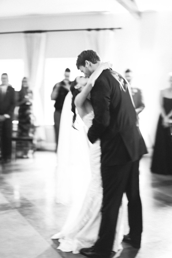 clean-and-classy-texas-wedding
