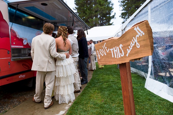 clearly-colorful-california-wedding-at