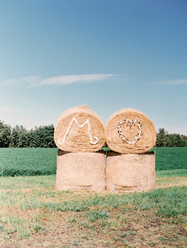 country-meets-elegant-wedding