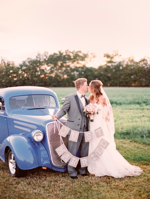 country-meets-elegant-wedding