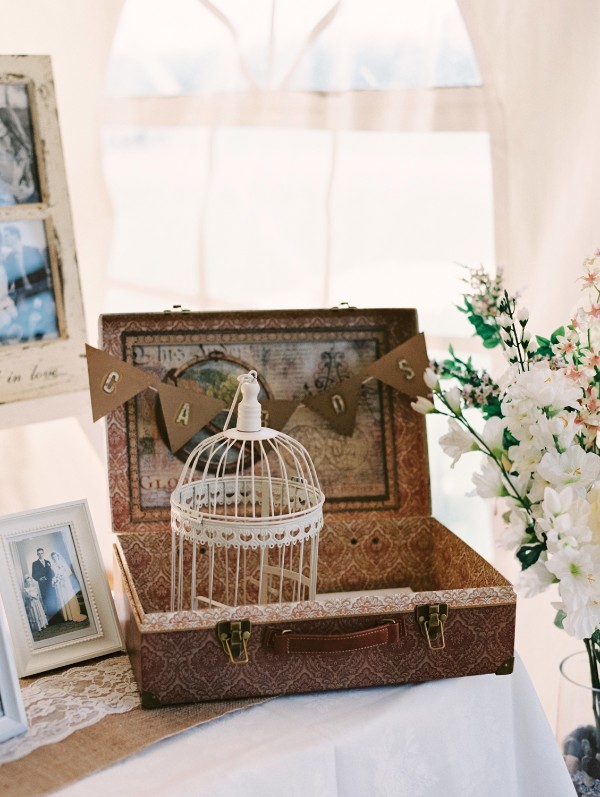 country-meets-elegant-wedding