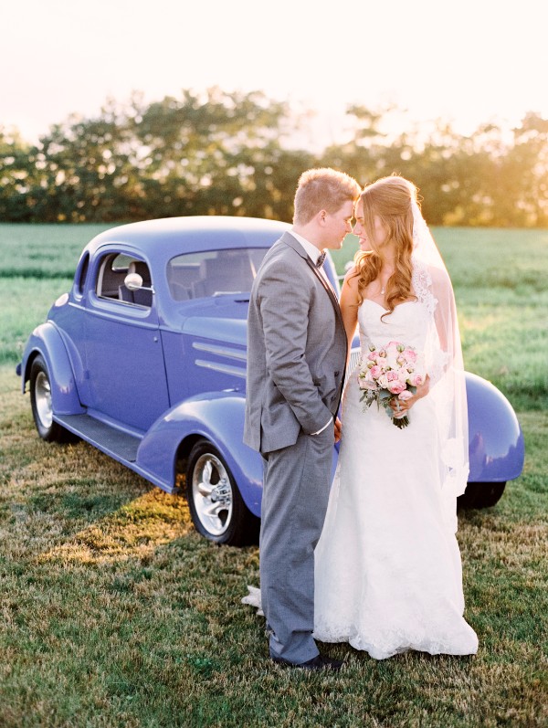 country-meets-elegant-wedding