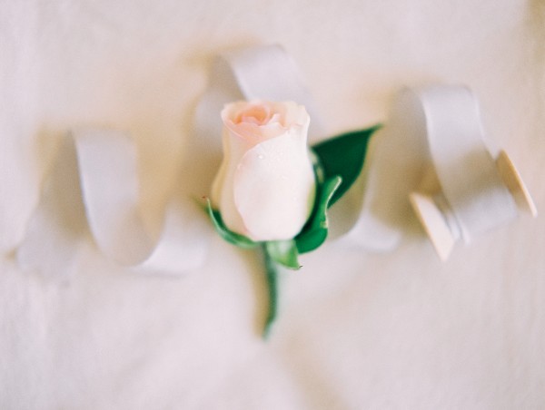 country-meets-elegant-wedding