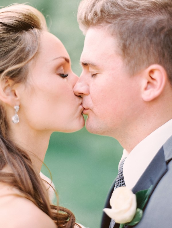 country-meets-elegant-wedding