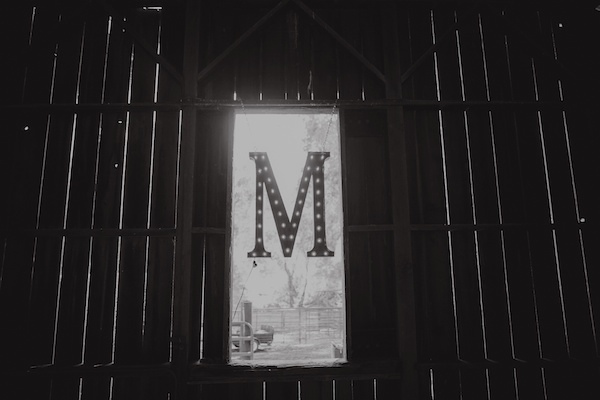 fabulous-rustic-barn-wedding