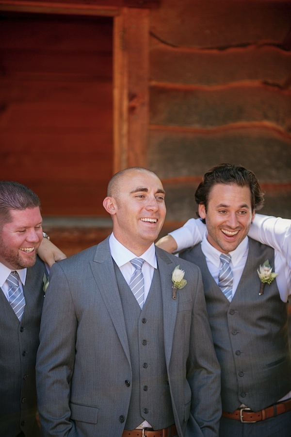 fabulous-rustic-barn-wedding