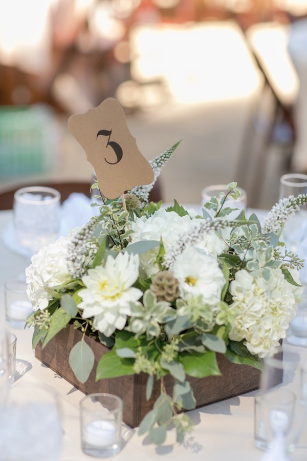 fabulous-rustic-barn-wedding