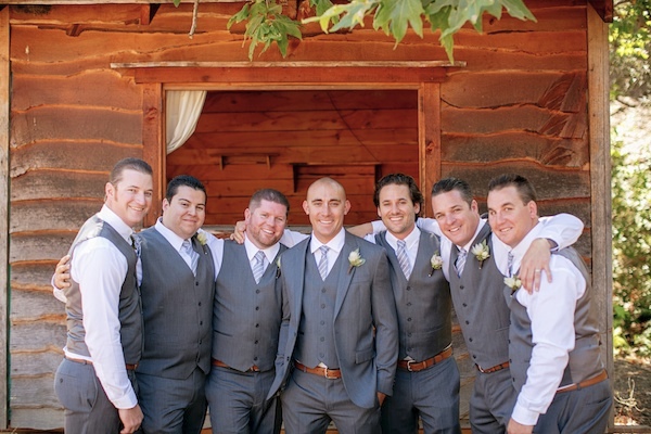 fabulous-rustic-barn-wedding